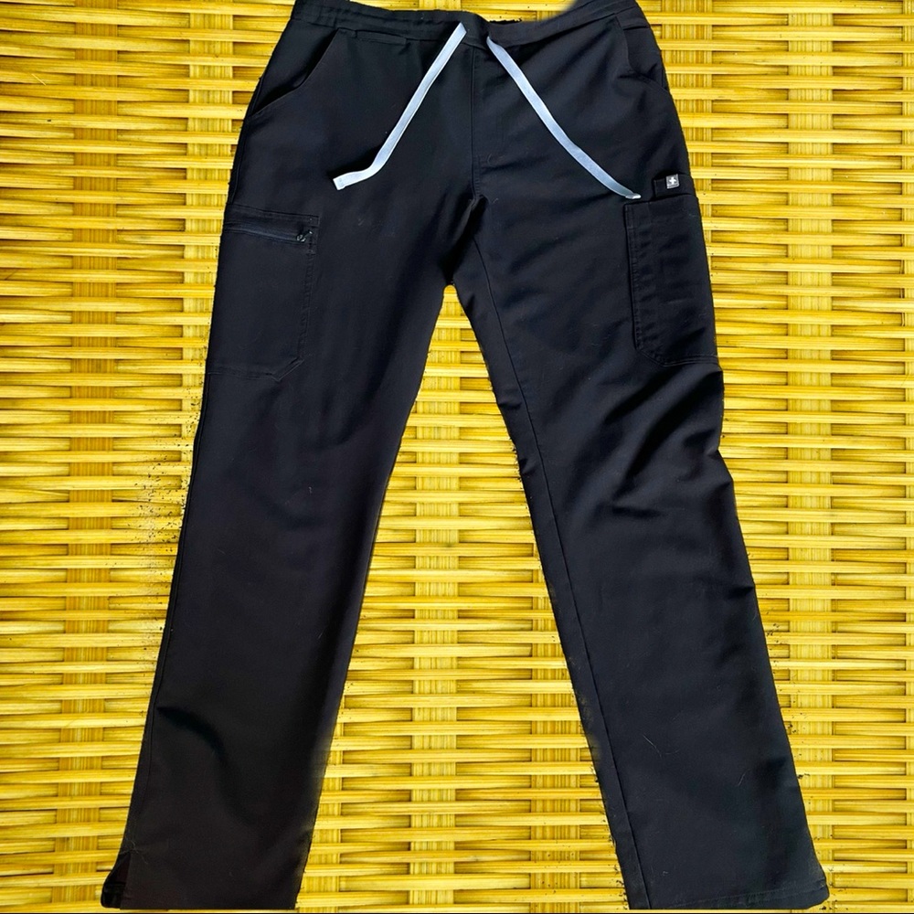 Figs Scrub Cargo Pants